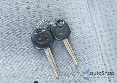 2005 Toyota Corolla Ce from USA, damaged, VIN JTDBR32E652056271